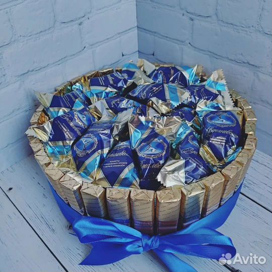 Красивый подарок сладкий на день рождения