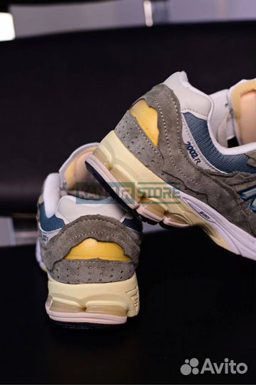 Кросовки New Balance 2002R