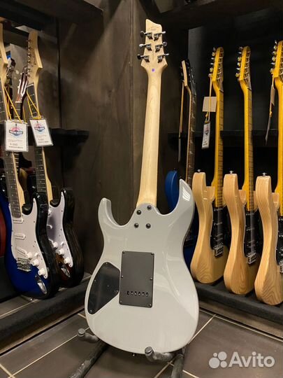 Электрогитара Новая