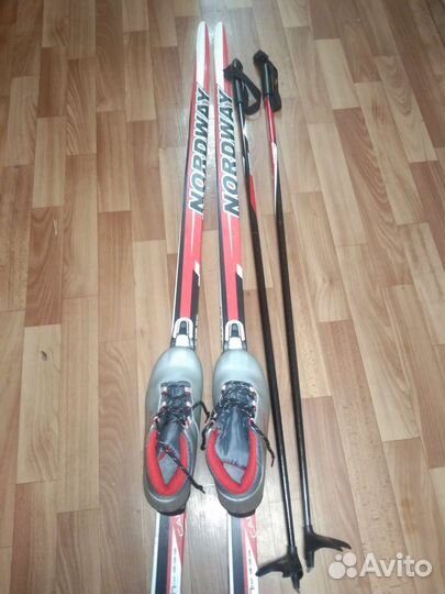 Беговые лыжи