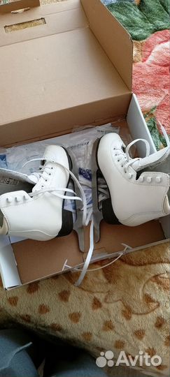 Продаются коньки для фигурного катания