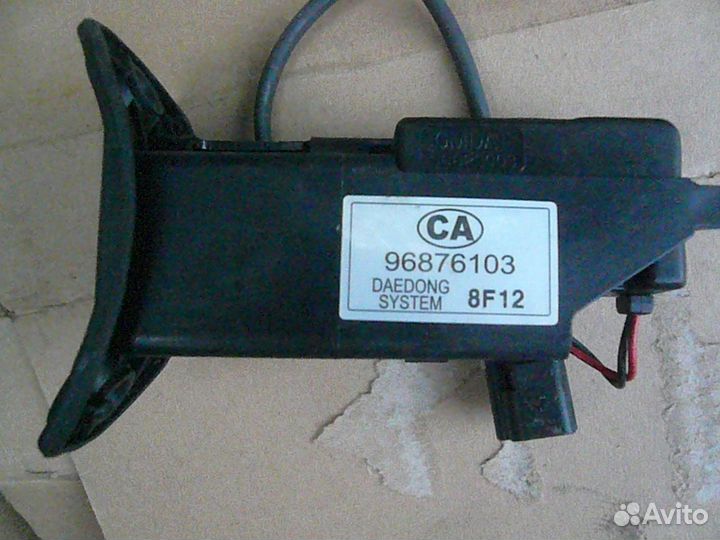 Замок лючка бензобака Chevrolet Captiva C100