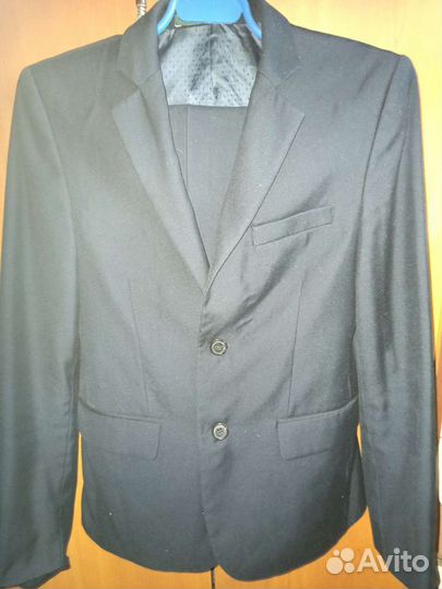 Школьный костюм