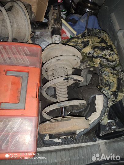 Передние стойки Renault scenic 1