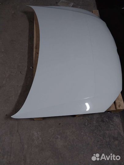 Volkswagen polo капот 2014г