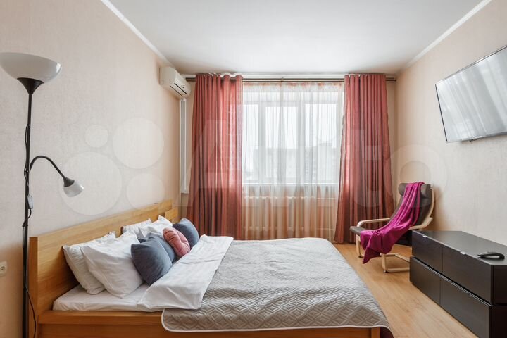 2-к. квартира, 60 м², 6/10 эт.