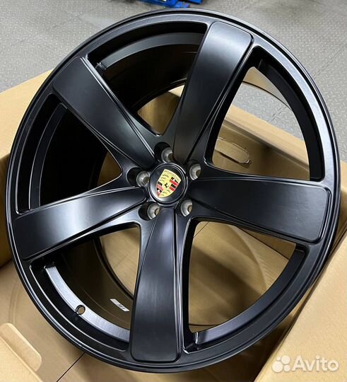 Диски на Porsche Macan Порше Макан R21