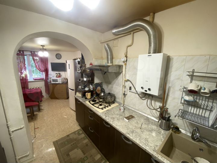 4-к. квартира, 70 м², 1/5 эт.