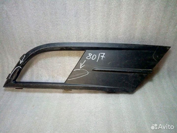 Volkswagen Jetta 6 - Оконтовка птф правая Б/У