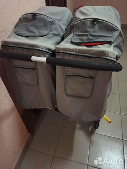 Коляска для двойни Bumbleride Indie Twin