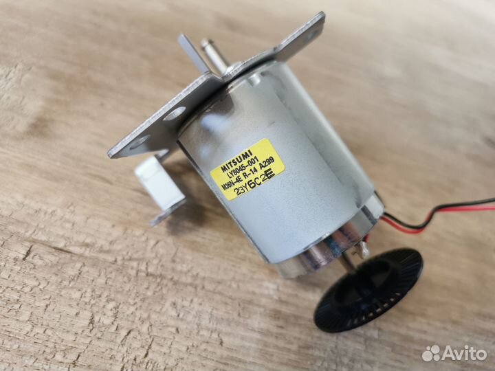 Главный двигатель LY8045001 для Brother 1510