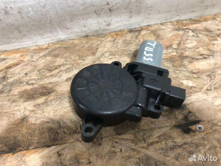 Мотор стеклоподъемника передний левый Mazda 6 GJ