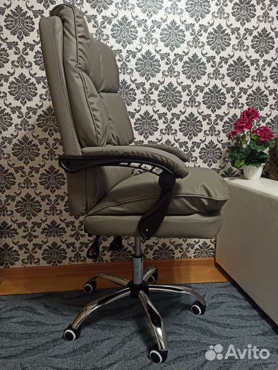 Компьютерное кресло новое
