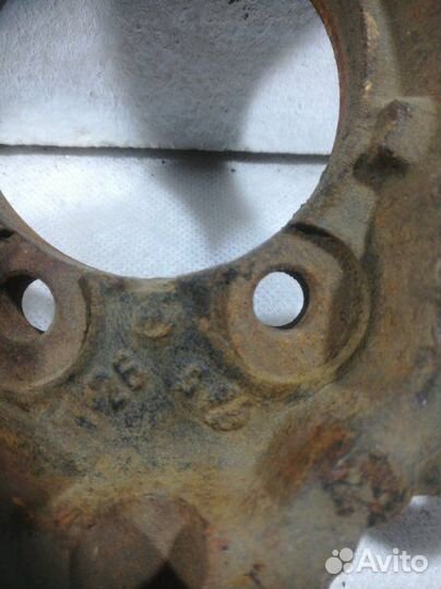 Кулак поворотный передний левый Nissan Qashqai 1