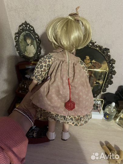 Кукла фарфоровая коллекционная 30см