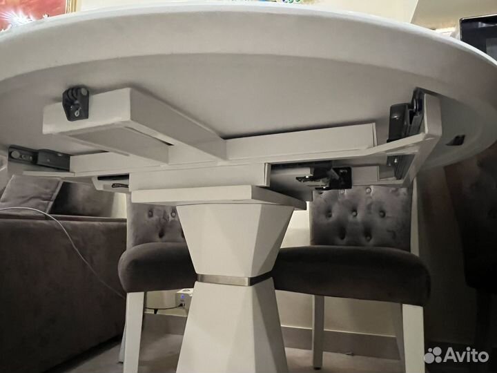 Стол обеденный diamond