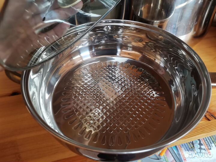 Набор посуды из нержавеющей стали