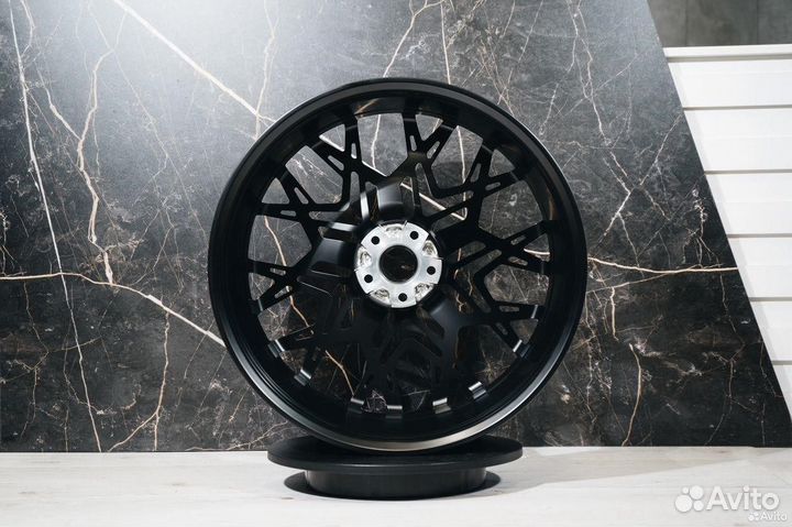 Кованные диски R22 Mercedes-Benz C-Class AMG