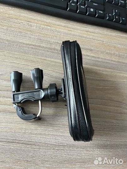 Держатель для телефона на руль