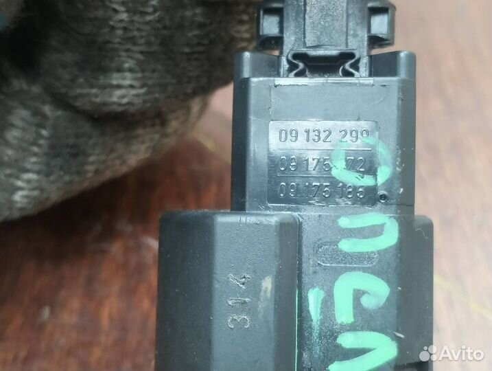 Датчик педали тормоза (лягушка) Opel Astra G