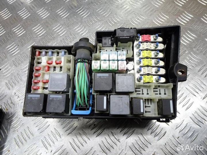 Блок предохранителей Ford C-Max 2007 3M5T14A067BC