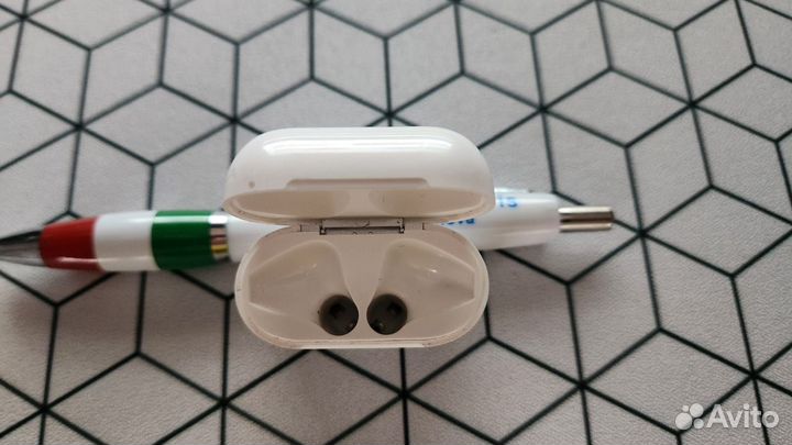 Зарядный кейс-футляр для Apple Airpods