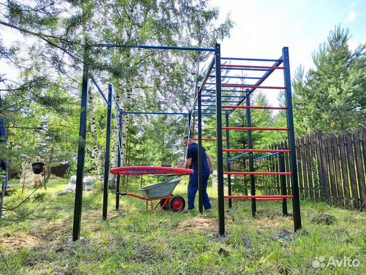 Спортивная площадка воркаут комплекс