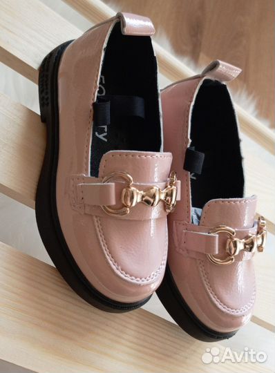 Туфли для девочки 26 27 28