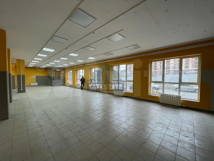 Помещение на первой линии 540кв.м Баки урманче