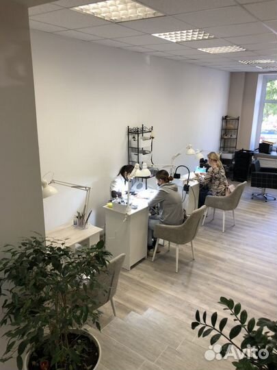 Аренда места мастера маникюра