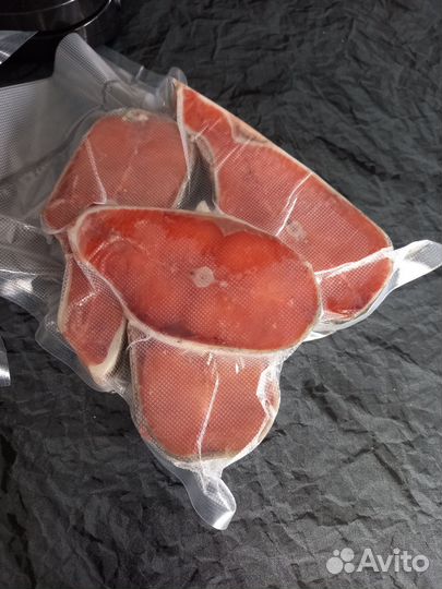 Красная рыба (дикий лосось). Стейки и филе