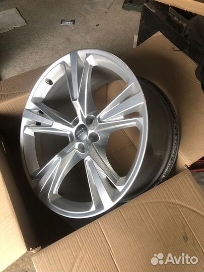 Диски на audi q8 r21 оригинал