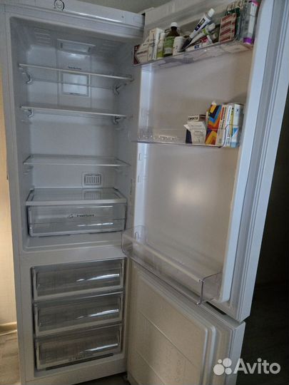 Холодильник двухкамерный No frost