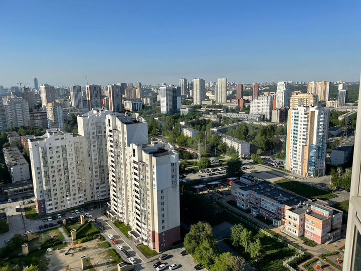 3-к. квартира, 85 м², 12/14 эт.