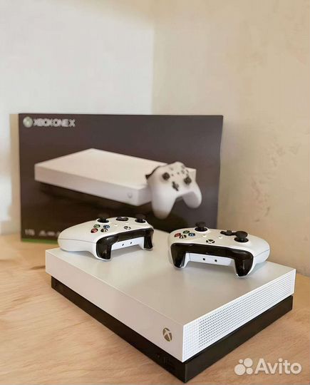 Microsoft Xbox One X 1000 гб