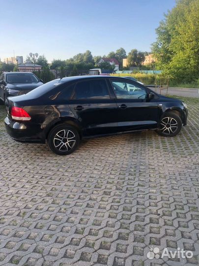 Volkswagen Polo 1.6 AT, 2011, 226 146 км