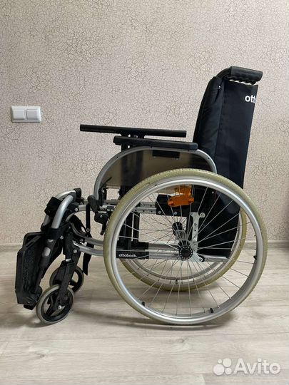 Инвалидная коляска