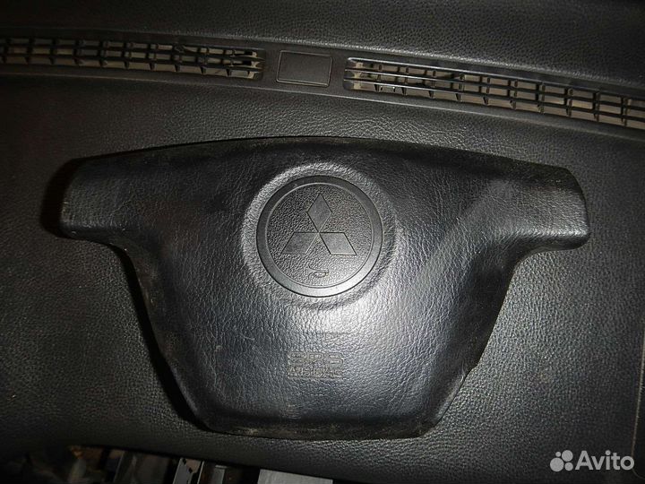 Mitsubishi Lancer 9 airbag