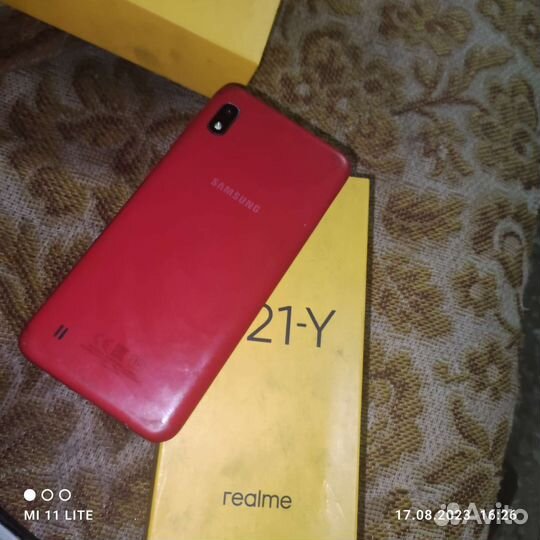 Телефон Samsung