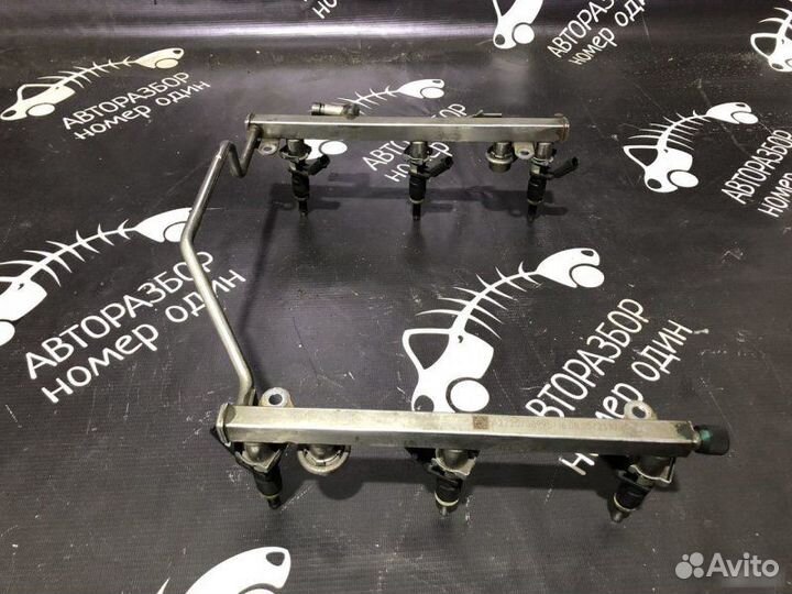 Топливная рампа рейка Mercedes Slk 350 R171