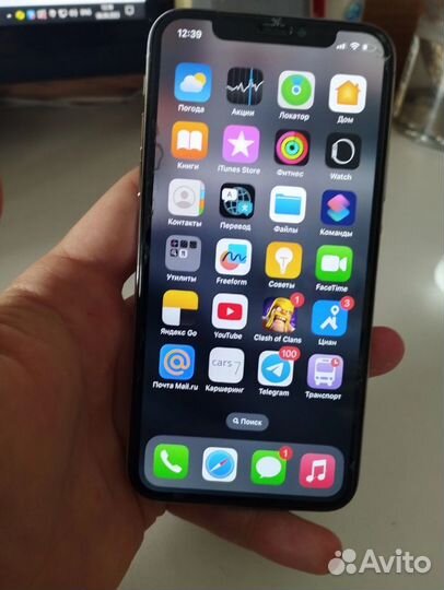 Продаю iPhone X состояние отличное