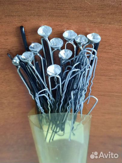 Шпильки и невидимки для волос