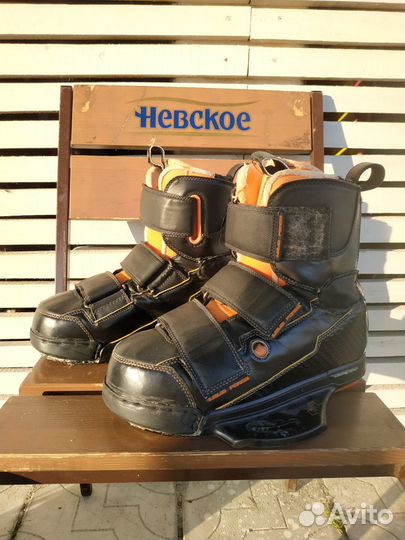 Крепления Liquid Force Vantage US 9-10 бу вейк