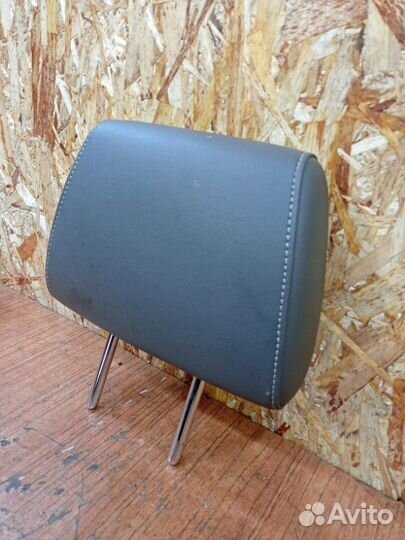 Подголовник задний Nissan Navara (D40) 2.5