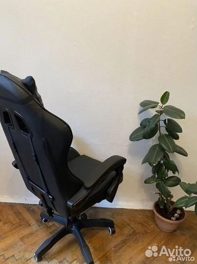 Офисное кресло (геймерское). Кресло для директора