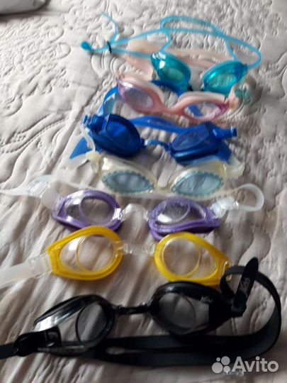 Очки плавательные