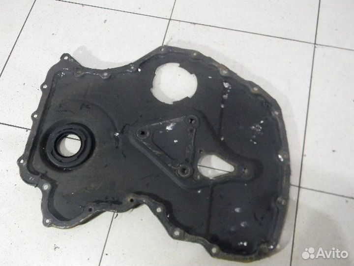 Крышка двигателя передняя
