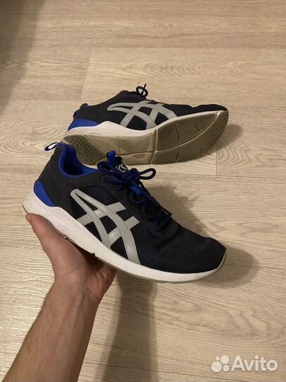 Кроссовки asics gel-movimentum оригинал 46