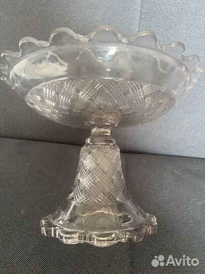 Ваза для фруктов на ножке старинная