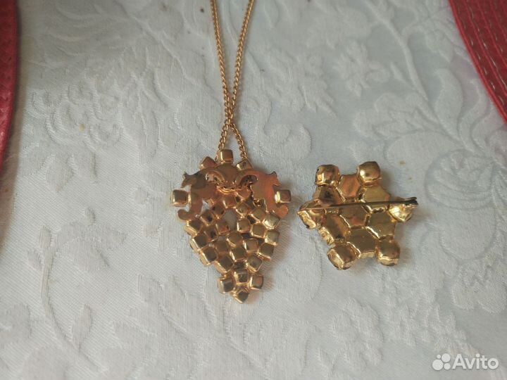 Подвеска и брошь